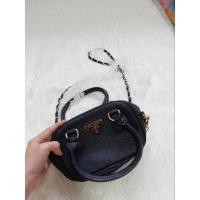 ราคา (ขายต่อ) กระเป๋าสะพายข้าง ป้ายprada สีดำหนังเทียม กระเป๋าแฟชั่น (17066964640)