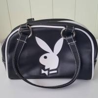 ราคา PLAYBOY ของแท้จากอเมริกา กระเป๋าผู้หญิง กระเป่าสะพาย (Playboy Bags | Playboy Black Bowler Bag) (14836644459)