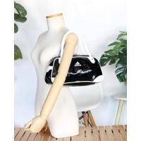 ราคา กระเป๋าถือมือสอง สภาพดีสีดำสวย ของแท้แบรนด์ดี รุ่นเก่าวินเทจทรงสวย วัสดุหนังแก้วกันน้ำ หายาก น่ารักน่าใช้ เบา (43201114732)