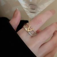 ราคา ทองตัวอักษรโลหะผิดปกติรูปทรงเรขาคณิตแหวนสําหรับผู้หญิงแฟชั่นที่เรียบง่ายเครื่องประดับมือ (27626392751)