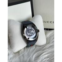 ราคา Gucci 137.1 Sync บอกวันที่ หน้าปัดGrey สายRubber แถบคาดRed Green (42913922237)