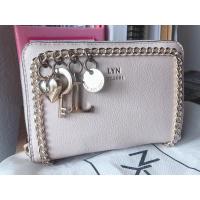 ราคา กระเป๋าสตางค์ของ LYN ของแท้100% (12909332445)