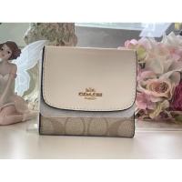 ราคา กระเป๋าสตางค์COACHใบสั้น สีขาวครีม ของแท้100% (25131947411)