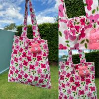 ราคา กระเป๋าสะพายข้างสีทูโทน ลายดอกไม้สีชมพู (18380947429)