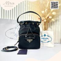 ราคา ❌หมด❌Prada Bucket nylon bag สีดำ (27772110468)