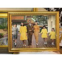 ราคา ภาพครอบครัว ร9 ขนาด45*58เซนติเมตร (6737676633)