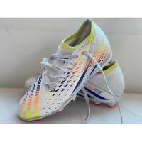 ราคา รองเท้าฟุตบอลเด็กมือสอง อายุ 6-9ขวบ ยี่ห้อ Adidas รุ่น PREDATOR สี White-Blue size 2.5US, 2.5UK, 21.6 CM (24807325022)