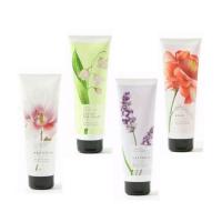 ราคา (พร้อมส่ง) MARKS & SPENCER SHOWER CREAM 250 ml. (12173678340)