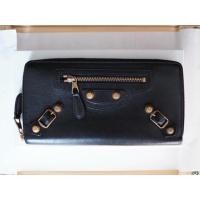 ราคา กระเป๋าตังค์ Balenciaga Zippy Wallet GHW สีดำอะไหล่ทอง สภาพดี (434268387)