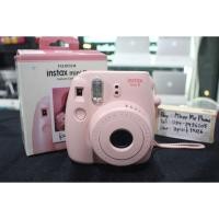 ราคา กล้องโพลารอยด์ Fujifilm instax mini 8 สีชมพู มือสอง สวยๆ ครบกล่อง คุ้ม (6718382400)
