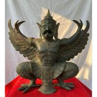 ราคา พญาครุฑ ยุครัตนะ ไม่ปิดทอง สมัยรัชกาลที่3 วัดพระแก้ว ปี2399 สูง16นิ้ว (49854503306)