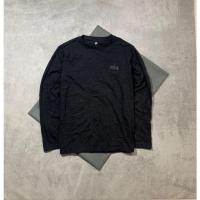 ราคา เสื้อแขนยาว Fila สีดํา (40862491100)
