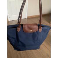 ราคา Longchamp size M สี navy แท้ USED (24631557301)
