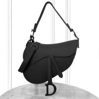 ราคา สินค้าแท้มือสอง กระเป๋า Dior SADDLE กระเป๋าถือหนังสีดำ กระเป๋าสะพายข้าง (44151191555)