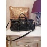 ราคา (มือสอง)​ Used Vintage Prada Crossbody ของแท้ ถูกมากกก หาไม่ได้แล้วราคานี้ (7572978584)