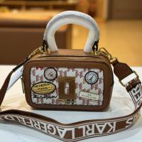 ราคา KARL LAGERFELD กระเป๋าสะพายข้าง 24091001 (28971476017)