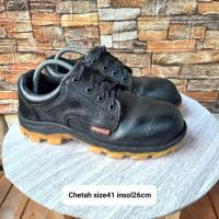 ราคา รองเท้าเซฟตี้มือสอง Chetah ไซส์ 41 พื้นรองเท้า 26cm (42320794712)
