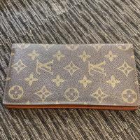 ราคา กระเป๋าตังค์มือสอง ลายแบรนด์ดัง (3817587618)