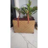 ราคา กระเป๋าสานกระจูดใบใหญ่บุผ้ามีซิปขนาด 15‘x10’ (19487478323)