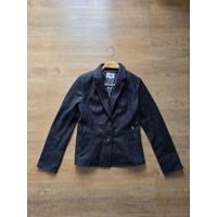 ราคา ALPHA CUBIC เสื้อสูทงานแบรนด์ญี่ปุ่นสีดำคอปกแขนยาวกระดุมหน้าสีไม่เฟดงานสวยอก34ยาว23(งานมือสอง)33 (25697709169)