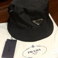 ราคา Black Nylon Prada Bucket Hat 2019 (7713415657)