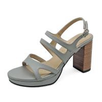 ราคา [แท้]TAYWIN รองเท้าแตะส้นสูงหนังแท้ รุ่น SC-82 หนังนิ่มเทา (24411568870)