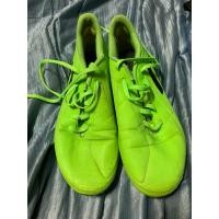 ราคา รองเท้าฟุตบอลมือสองสตั๊ดAdidas depotivoขนาด41/255สภาพดีปุ่มยังหนามีตำหนิลอกตรงปลายเท้าตามรูป (28862370061)