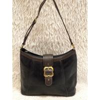 ราคา กระเป๋าหนังมือสอง แบรนด์ PELLE BORSA สภาพยังใหม่ มีช่องใส่ของช่องใหญ่ 3 ช่อง ภายในสะอาด (25657713280)