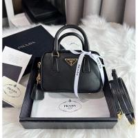 ราคา Prada mini box top handle ขนาดน่ารักมาก 6” สีดำ (28828192354)