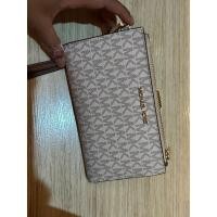 ราคา กระเป๋าสตางค์สีขาว ยี่ห้อ Michael Kors (23669487612)