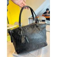 ราคา coach แท้ ขนาด13 นิ้ว หนังสีดำสวย (24679781362)