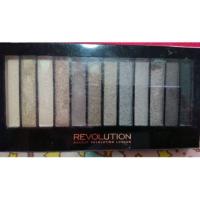 ราคา [ส่งต่อ] makeup Revolution redemption palette iconic 2 (387688157)