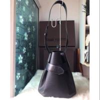 ราคา กระเป๋าหลุยส์ทรงจีบ(แท้มือ2) (7441755083)