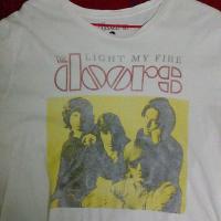 ราคา เสื้อสีขาววงThe doors (16492025610)