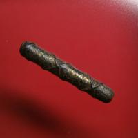 ราคา ตะกรุดเก่า ลายตาข่ายเพชร หลวงปู่เอี่ยม วัดหนัง Old takrud, diamond mesh pattern Luang Pu Iam, Wat Nang พระตรงตามรูป (25415275189)