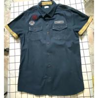 ราคา มือสอง เสื้อเชิ้ตสีกรมปักลาย กระเป๋าหน้า ไซส์ 12 (14912750636)