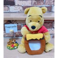 ราคา กรอบรูปตุ๊กตาหมีพูห์ ขนาดตุ๊กตา10 นิ้ว (24231635507)