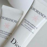 ราคา DiorSnow White Reveal Gentle Purifying Foam ขนาดทดลอง 50ml. มูลค่า 818บาท (907983726)
