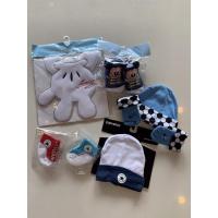 ราคา baby set ( Nike Converse Disney ) เซท หมวก และถุงเท้า เด็กอ่อน ของแท้ ของใหม่และ มือสอง ให้ทุกอย่างตามภาพแรกค่ะ (7058050032)