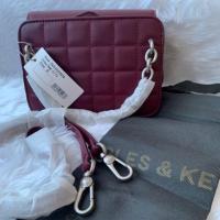 ราคา charles&keith งานแท้outlet ราคา390บาท (4214430907)