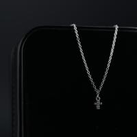 ราคา 4.สร้อยคอสแตนเลส พร้อมจี้ไม้กางเขน ฝังเพชร CZ (43518690050)