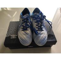 ราคา รองเท้าฟุตซอล ฟุตบอล อัมโบร Umbro (มือสอง) (19012306959)