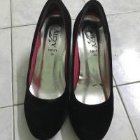 ราคา รองเท้าส้นเตารีด หนังกำมะหยี่ (469494624)