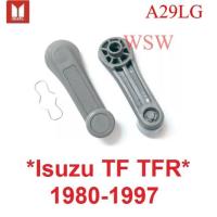 ราคา เทาอ่อน คู่ มือหมุนกระจก ISUZU TF TFR KBZ 1980 - 2002 อีซูซุ เคบี เคบีแซด ทีเอฟ ทีเอฟอาร์ ที่หมุนกระจก ที่ปรับกระจก 1989 (18404762296)