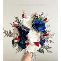 ราคา บูเก้เจ้าสาวดอกไม้ประดิษฐ์ผสมดอกไม้แห้ง โทนสีน้ำเงิน-ขาว-แดง (20710122875)