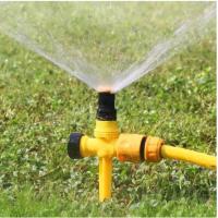 ราคา สปริงเกอร์ ปรับองศาน้ำได้ สปริงเกอร์ปักลงดิน สปริงเกอร์ใบบัว พร้อมขาปักดิน 1/2นิ้ว 4หุน PVC สินค้าในไทย (29918415425)