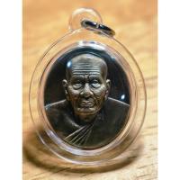 ราคา หลวงปู่ทวด วัดช้างให้ ด้านหลังเป็นสามมิติ ของเก่าเก็บมาอย่างดีมากสวยๆ เลี่ยมสวย เช่ามาแพงมากๆ (26577082690)