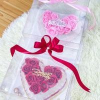ราคา เค้กธนบัตรกุหลาบสบู่ทรงหัวใจ ใส่ได้ 30-35 ใบ ** แถมไฟ** (29884545973)