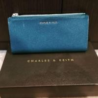 ราคา กระเป๋าสตางค์ใบยาว ยี่ห้อ Charles&Keith (7521940699)