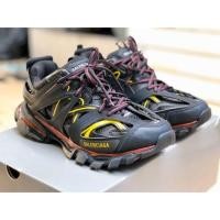 ราคา Balenciaga track trainer แท้ (5106381977)
